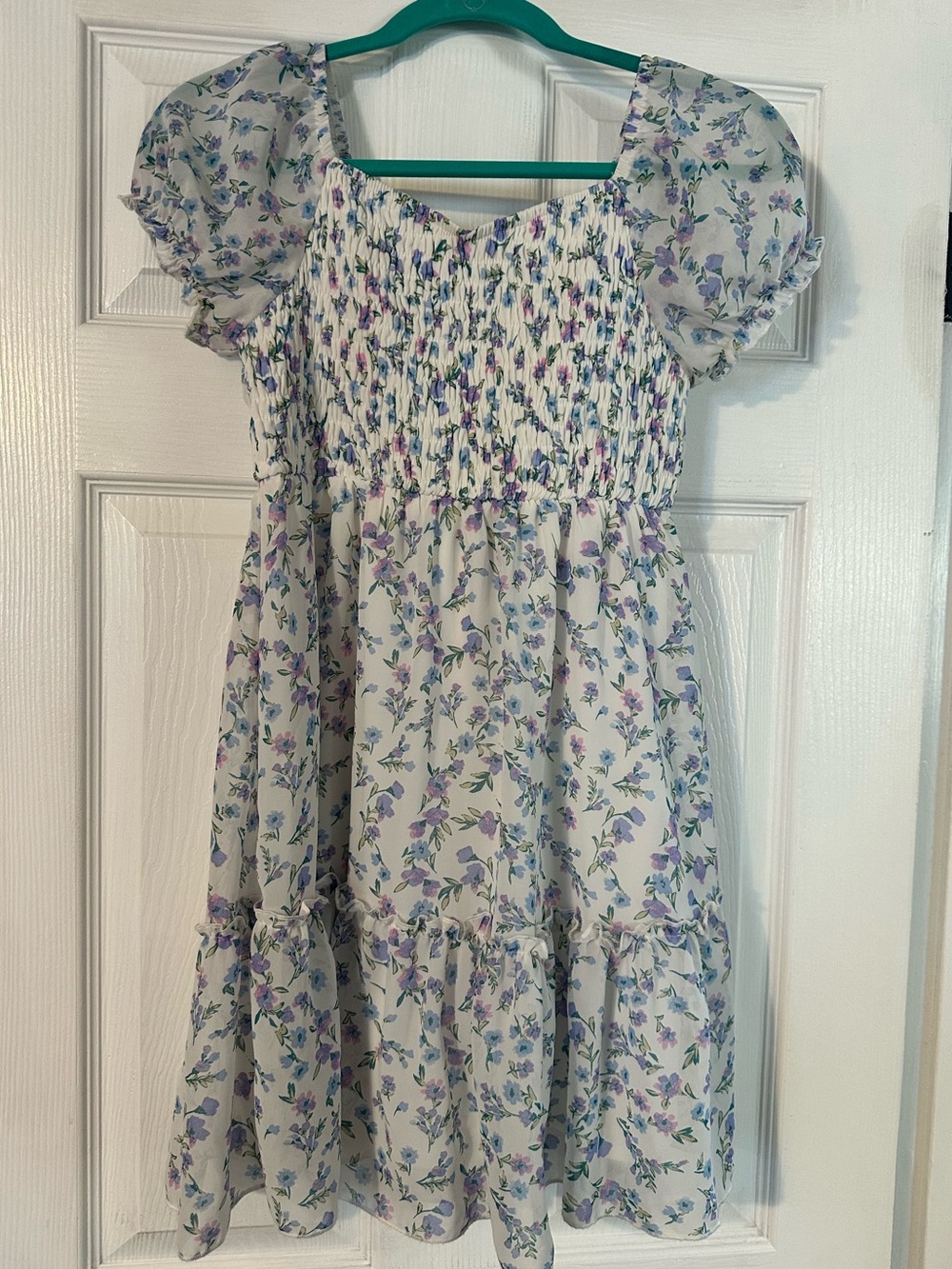 Girls Zenzi White Floral Smocked Dress with Purple Accents L 10/12